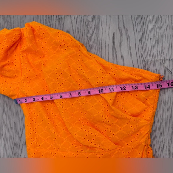 NWT L’Atiste Orange Eyelet One Shoulder Dress With Sash Size S - Picture 12 of 12